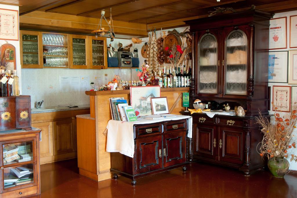 Tourist Farm Ob Izviru Krupe Villa Semic Екстериор снимка